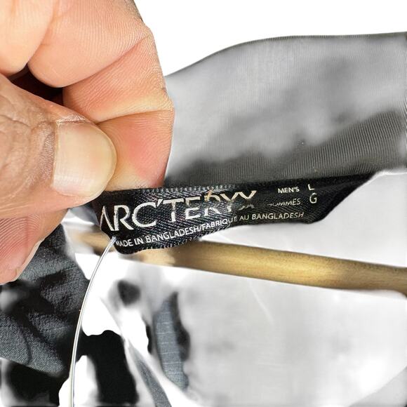 Arc'Teryx Atom AR Insulated Hooded Light Jacket Large - Picture 7 of 7